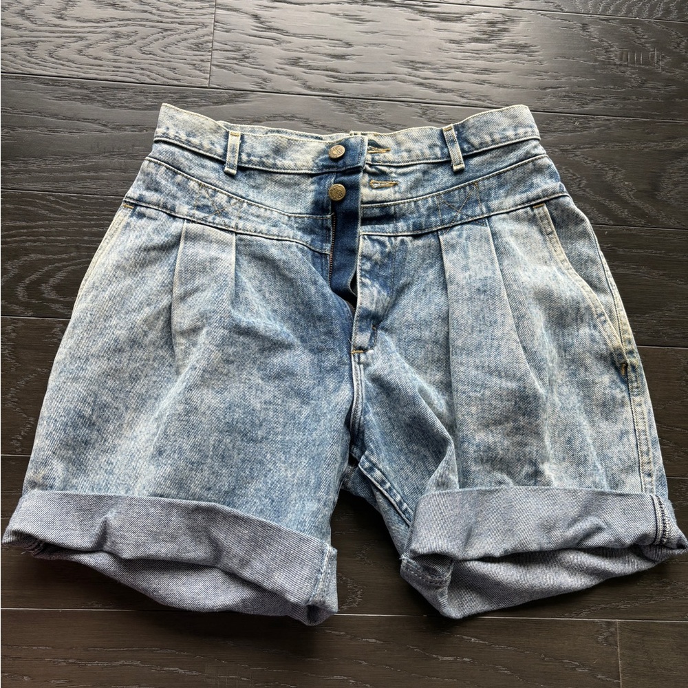 Vintage Parachute Shorts SIZE M/L